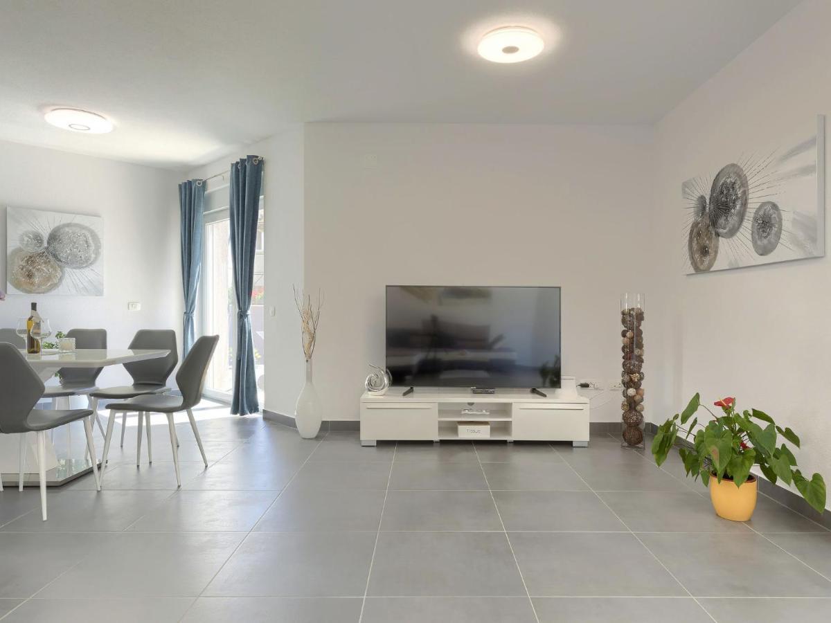 Holiday Home Villa Gocci By Interhome Kmeti Экстерьер фото