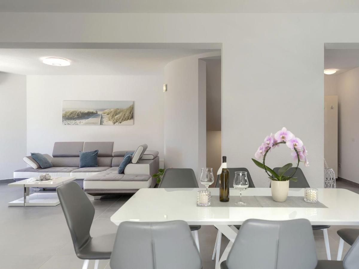 Holiday Home Villa Gocci By Interhome Kmeti Экстерьер фото